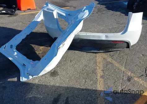 2025 Tesla Model Y Long Range Dual Motor Rear-Wheel Drive from USA, damaged, VIN 7SAYGDED2SF219910